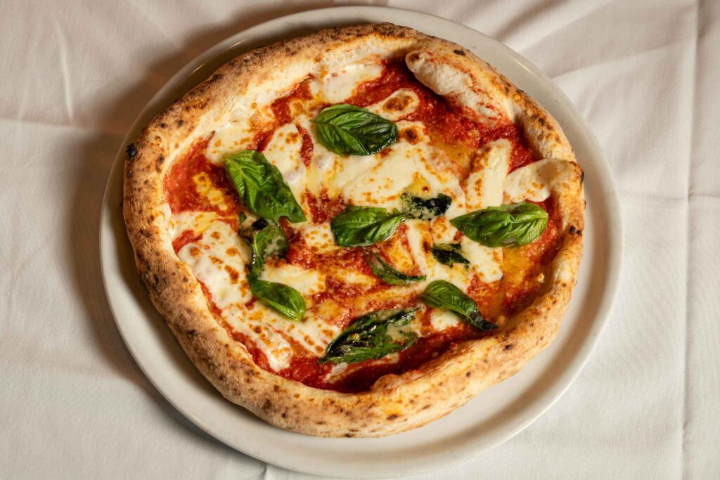 Italian Restaurants in Italy - <br> Etiquette and Obsessions -