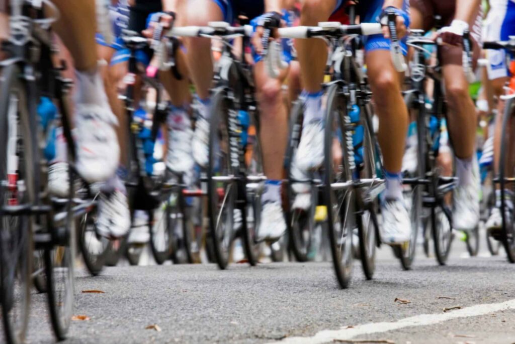 Cycling in Italy: The Italian "Giro" 1 Cycling in Italy: The Italian "Giro" -