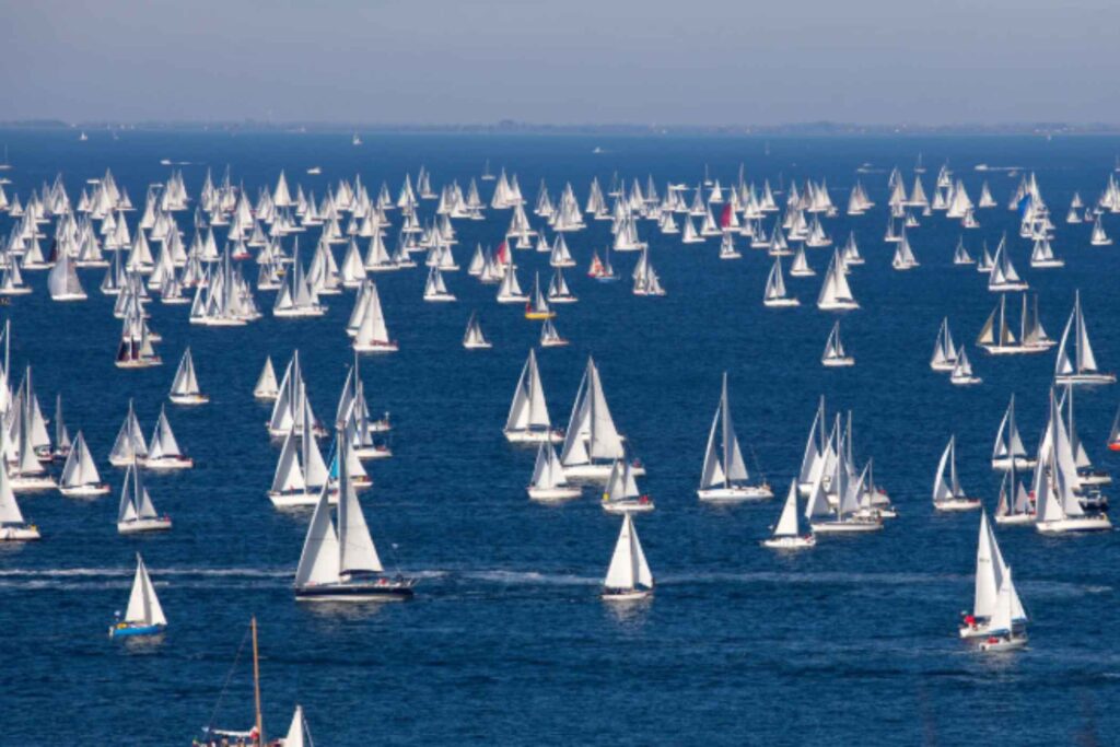 Italian Cultural Events: <br> "La Barcolana" di Trieste 1 Italian Cultural Events: <br> "La Barcolana" di Trieste -