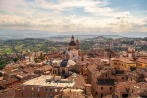 Artisanal Looms & Intertwined Threads: A Guide to the Weaving Tradition of Macerata - Italy Experience Guide