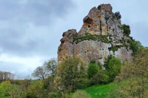 Sedimentary Giants & Hidden Caves: Exploring the Molise Cenozoic Morge Park - Italy Experience Guide