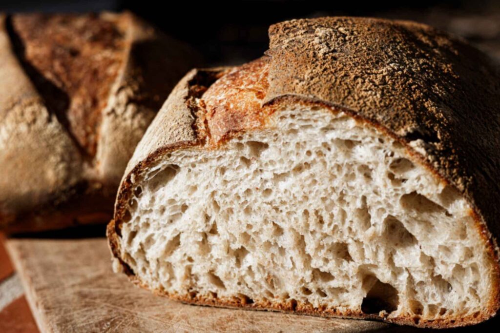 Crusted Peaks & Shared Ovens: Baking Workshops in Matera -