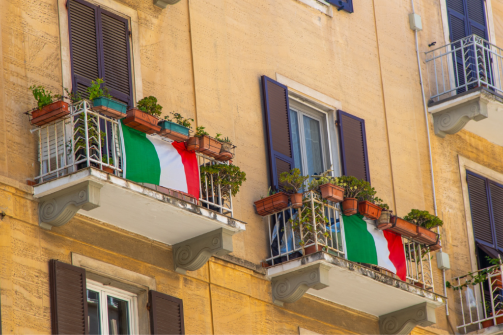 Under the Stars: Immersing Yourself in the Vibrancy of Italy's Summer Festivals -